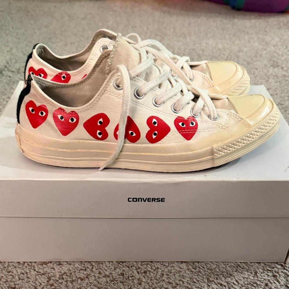 Comme des Garcons PLAY Cream and Red Heart Sneakers